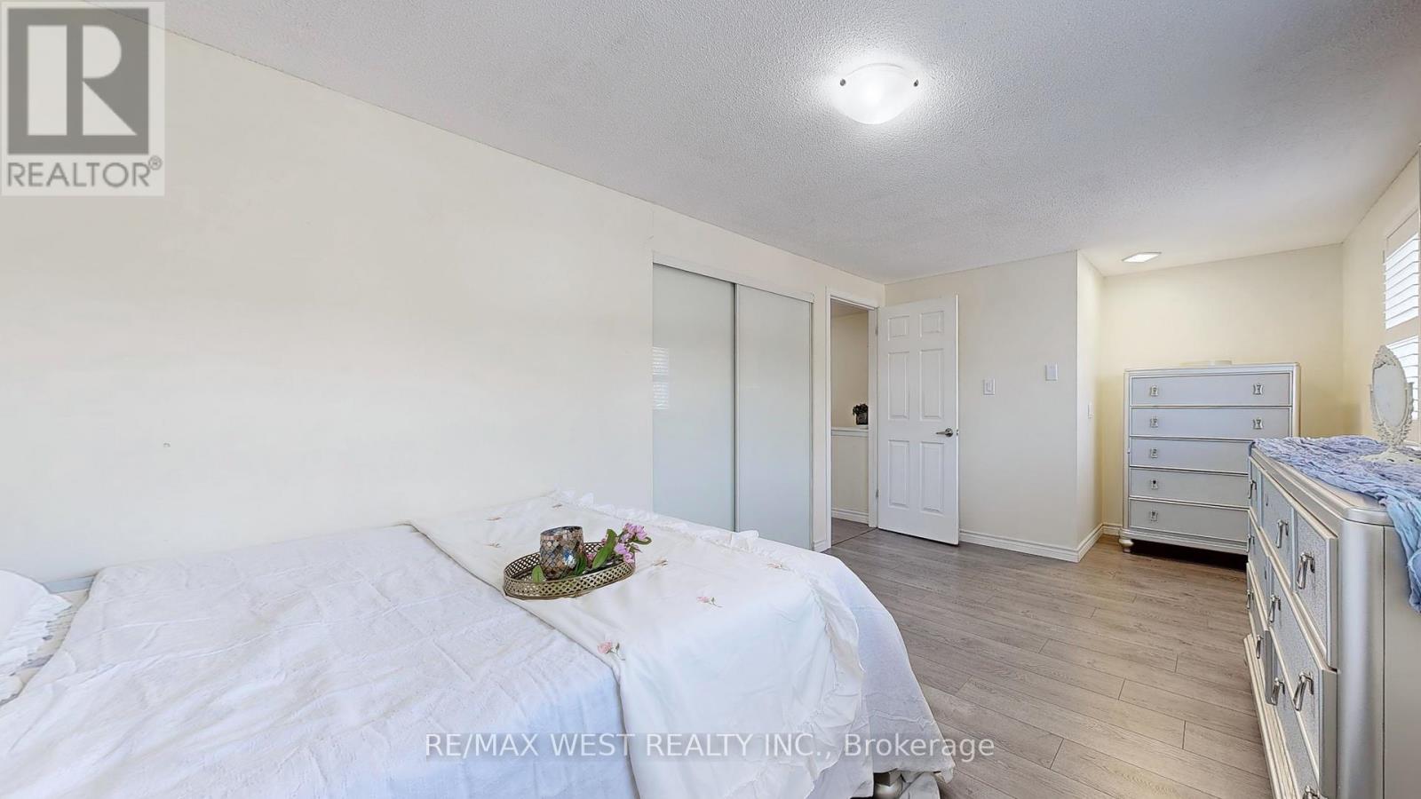 325 Killarney Court, Oshawa, Ontario  L1J 6C6 - Photo 25 - E12538402