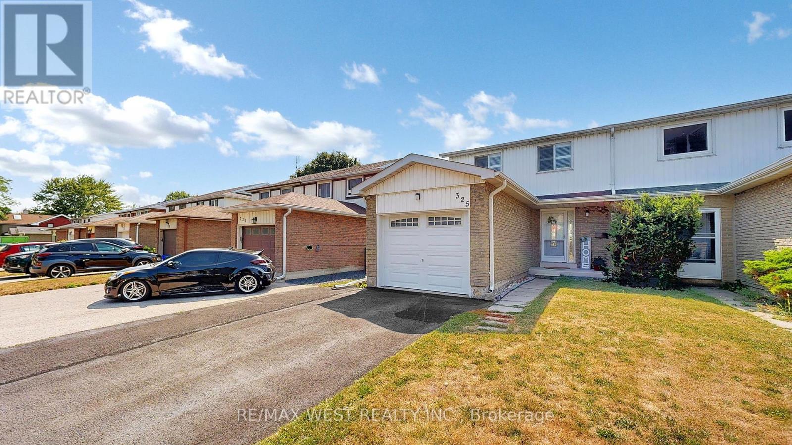 325 Killarney Court, Oshawa, Ontario  L1J 6C6 - Photo 3 - E12538402