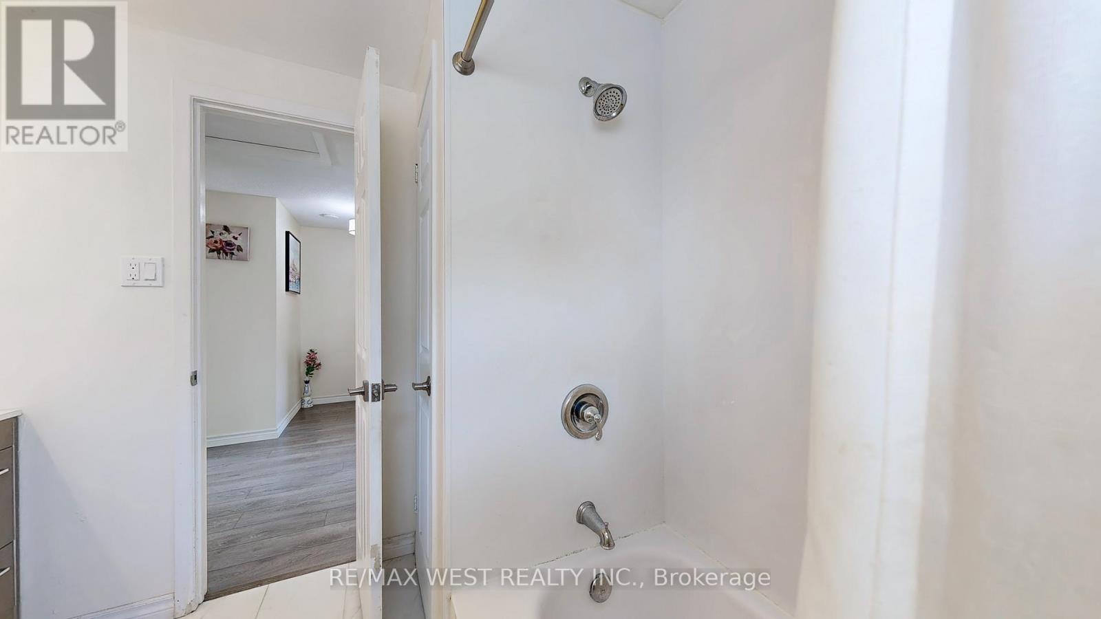 325 Killarney Court, Oshawa, Ontario  L1J 6C6 - Photo 36 - E12538402