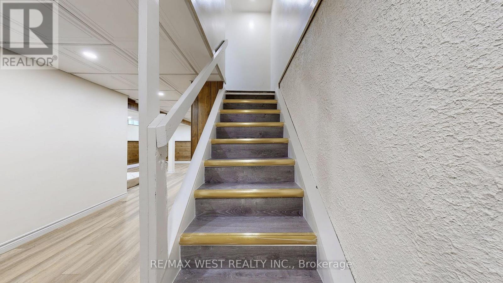 325 Killarney Court, Oshawa, Ontario  L1J 6C6 - Photo 37 - E12538402