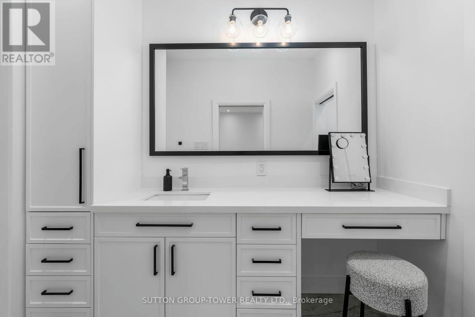 560 Glen Park Avenue, Toronto, Ontario M6B 2G5 - Photo 22 - W12269766