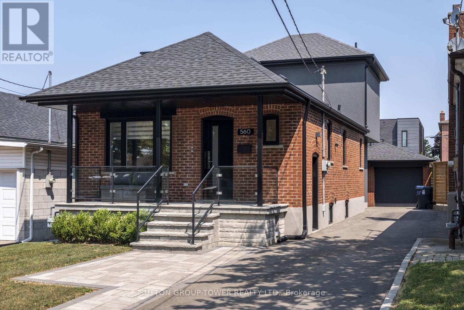 560 Glen Park Avenue, Toronto, Ontario M6B 2G5 - Photo 32 - W12269766