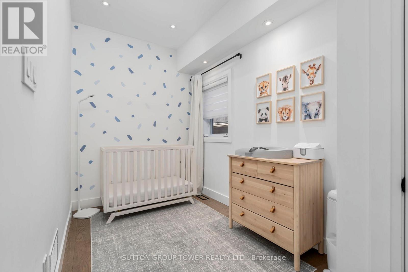 560 Glen Park Avenue, Toronto, Ontario M6B 2G5 - Photo 16 - W12269766