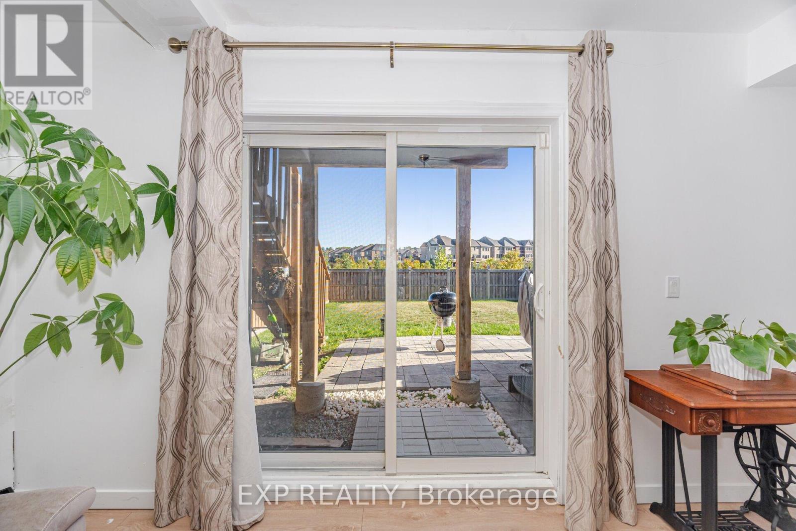 33 Charlotte Abby Drive, East Gwillimbury, Ontario  L9N 0T1 - Photo 45 - N12538274