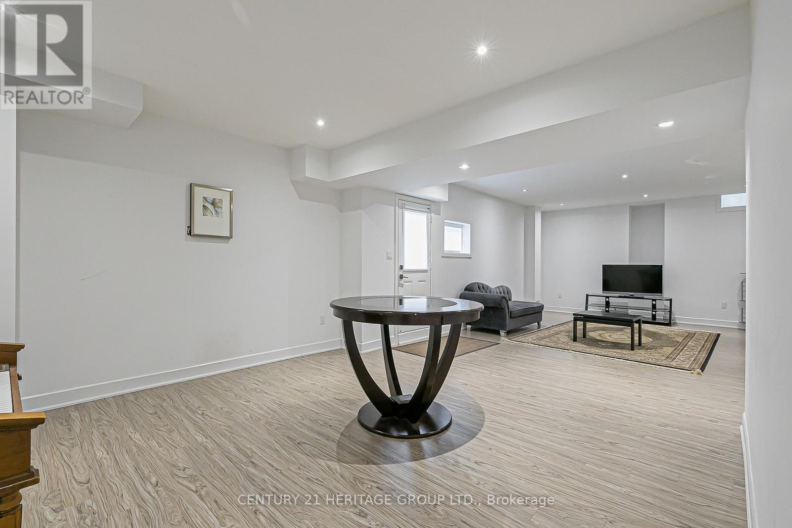 Basement - 12 Kent Matthew Street, Richmond Hill, Ontario  L4E 2Y4 - Photo 10 - N12538320