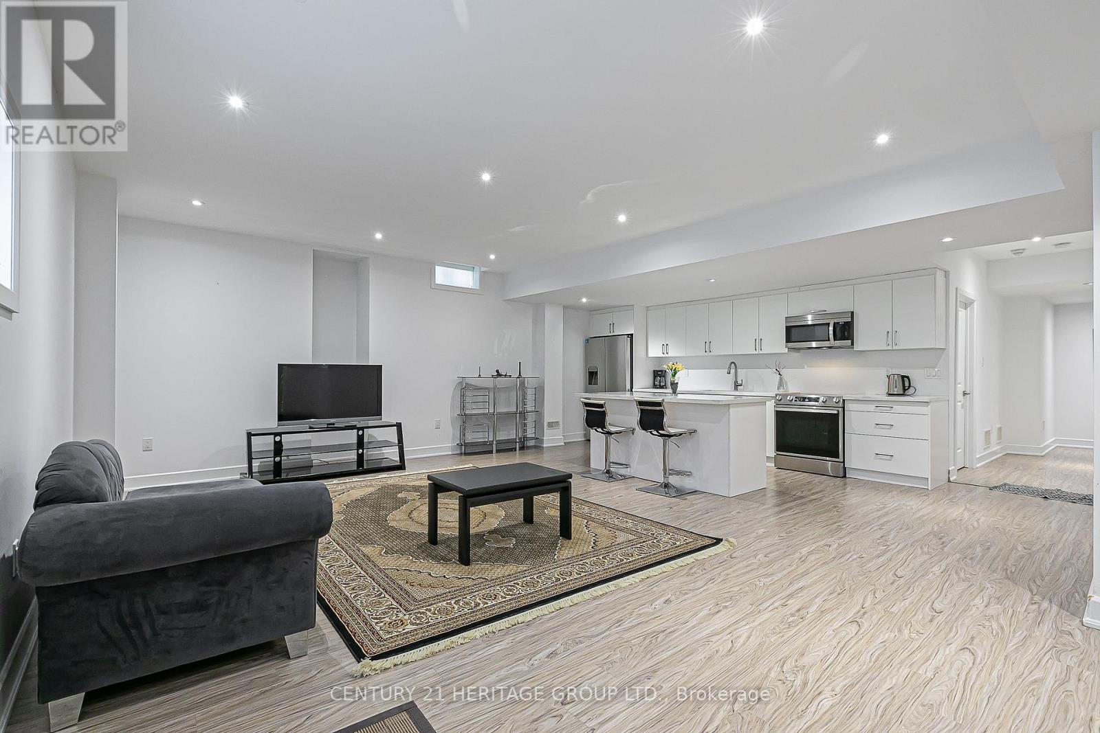 Basement - 12 Kent Matthew Street, Richmond Hill, Ontario  L4E 2Y4 - Photo 4 - N12538320