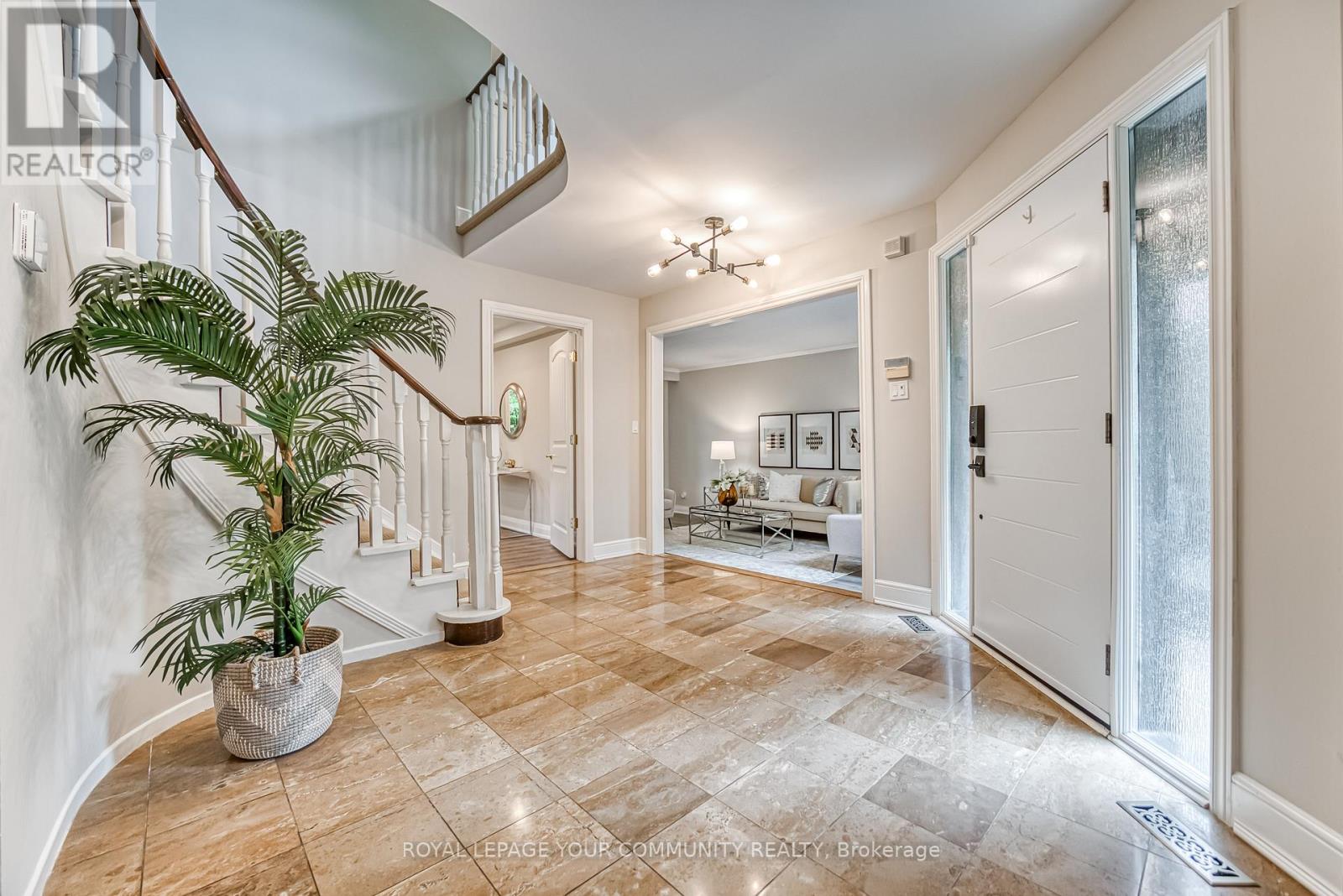 14 Julia Street, Markham, Ontario  L3T 4R9 - Photo 4 - N12538356