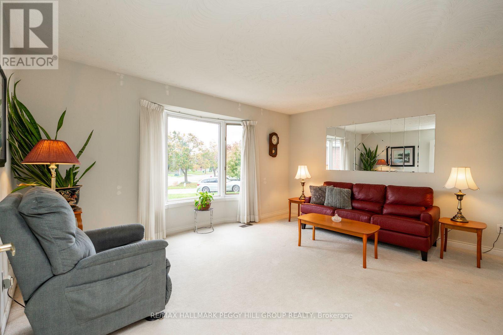 1992 Annecca Street, Innisfil, Ontario  L9S 1W8 - Photo 3 - N12538382