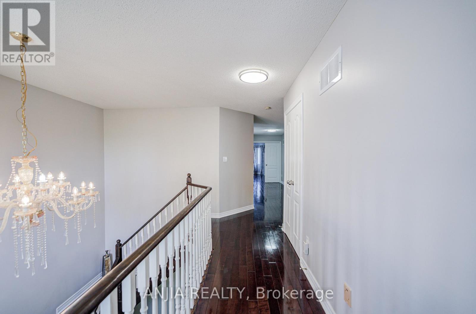 384 Highglen Avenue, Markham, Ontario  L3S 4J3 - Photo 24 - N12538450