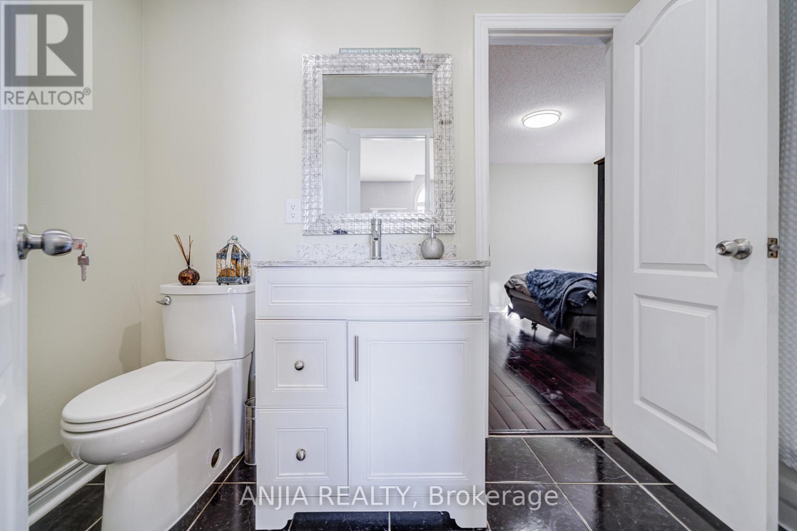 384 Highglen Avenue, Markham, Ontario  L3S 4J3 - Photo 28 - N12538450