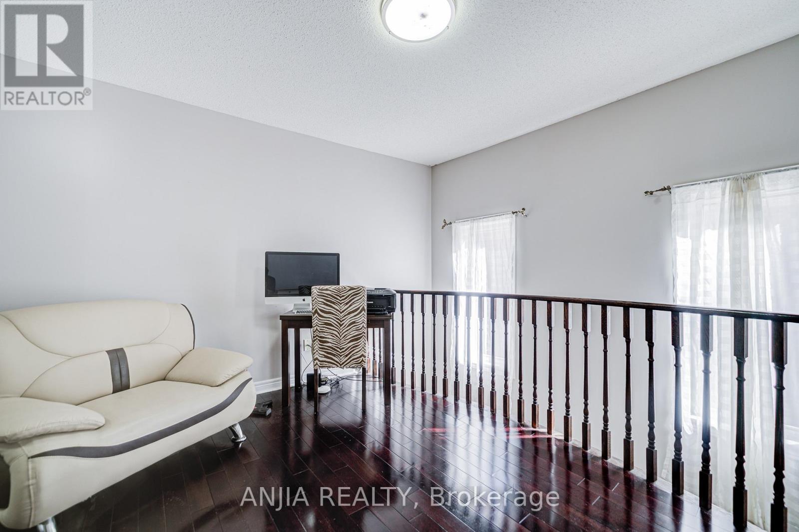 384 Highglen Avenue, Markham, Ontario  L3S 4J3 - Photo 37 - N12538450