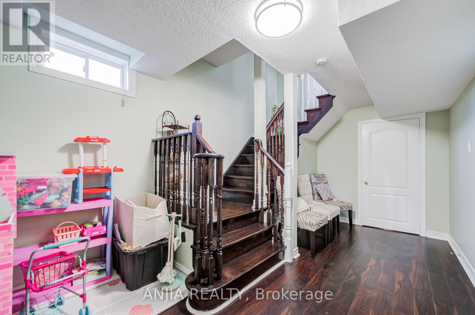 384 Highglen Avenue, Markham, Ontario  L3S 4J3 - Photo 45 - N12538450