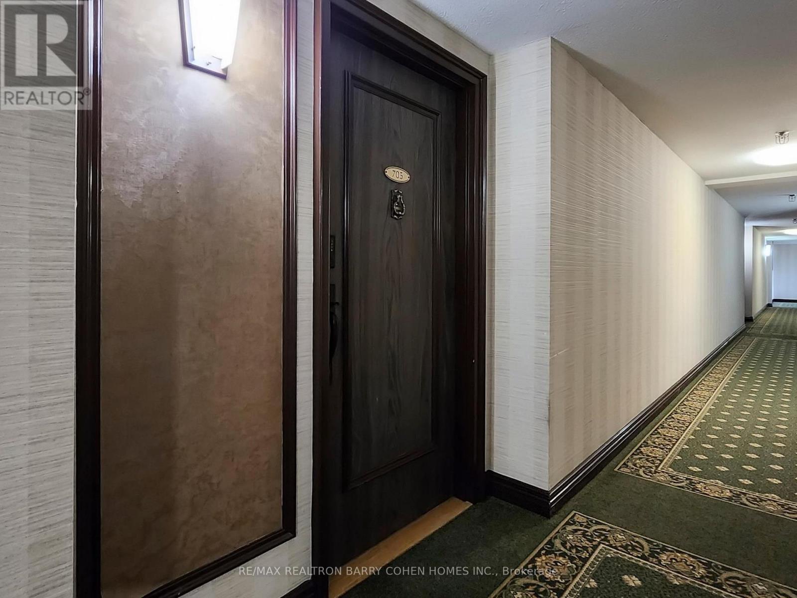 705 - 8111 Yonge Street, Markham, Ontario  L3T 4V9 - Photo 4 - N12538528