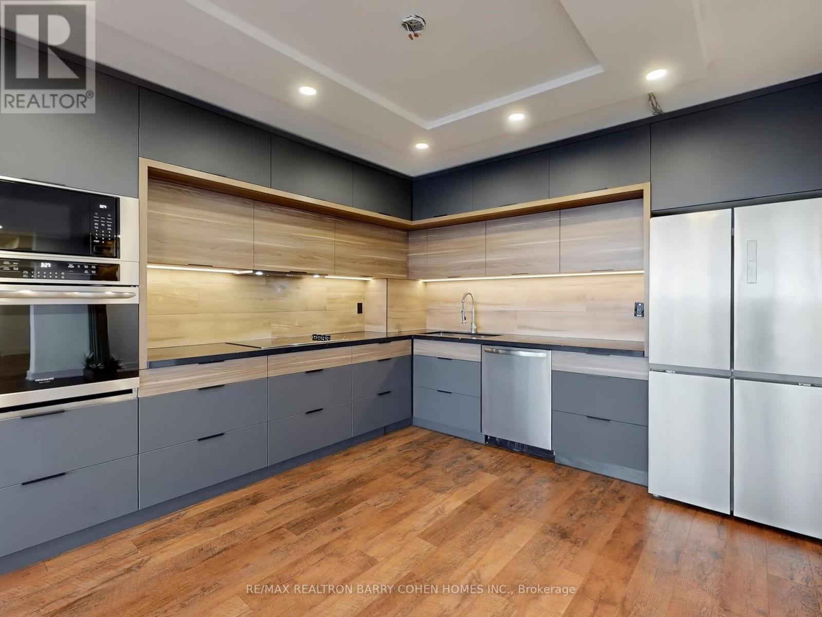 705 - 8111 Yonge Street, Markham, Ontario  L3T 4V9 - Photo 7 - N12538528