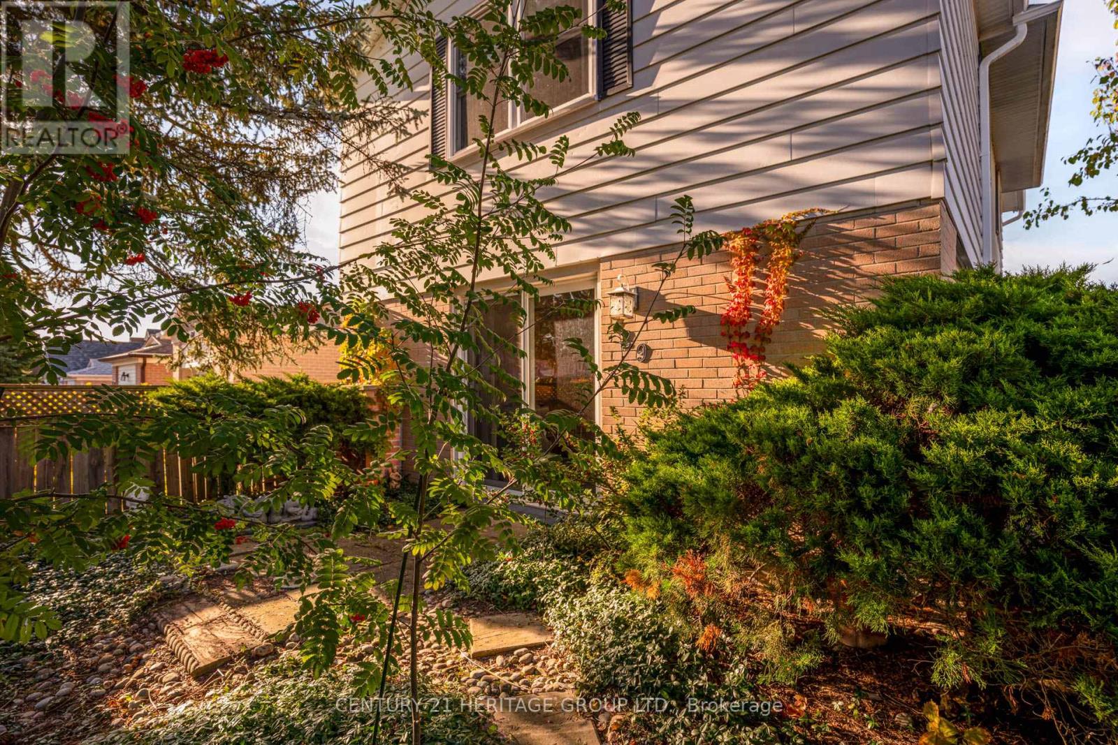 729 Beman Drive, Newmarket, Ontario  L3Y 4Z3 - Photo 36 - N12538538