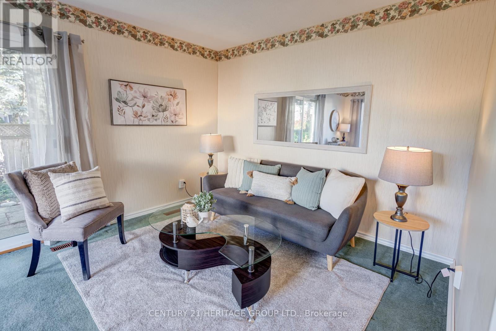 729 Beman Drive, Newmarket, Ontario  L3Y 4Z3 - Photo 8 - N12538538