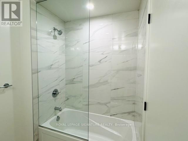 705 - 8 Interchange Way, Vaughan, Ontario  L4K 0R2 - Photo 8 - N12538554