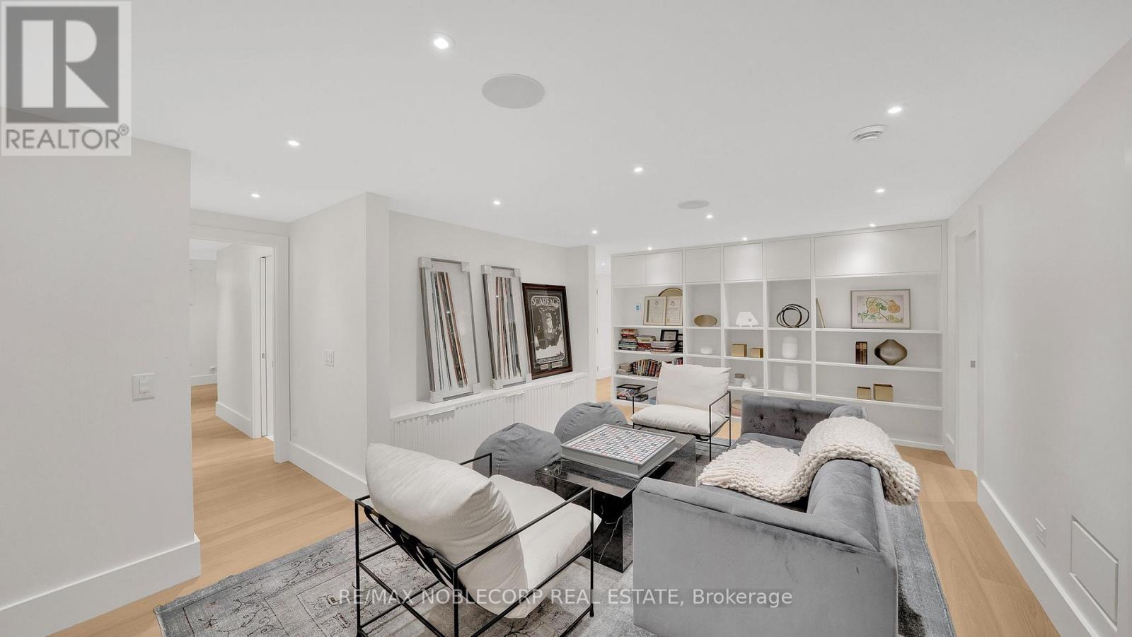 7 Waxwing Place, Toronto, Ontario  M3C 1N5 - Photo 34 - C12447062