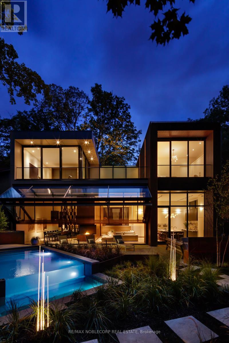 7 Waxwing Place, Toronto, Ontario  M3C 1N5 - Photo 37 - C12447062