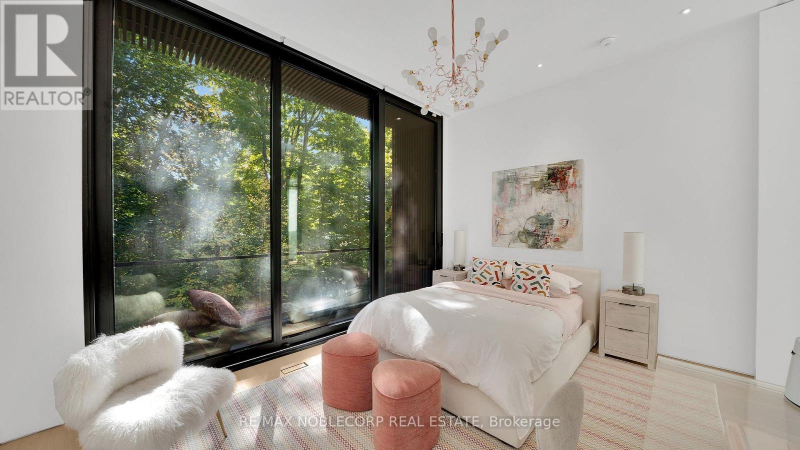 7 Waxwing Place, Toronto, Ontario  M3C 1N5 - Photo 24 - C12447062