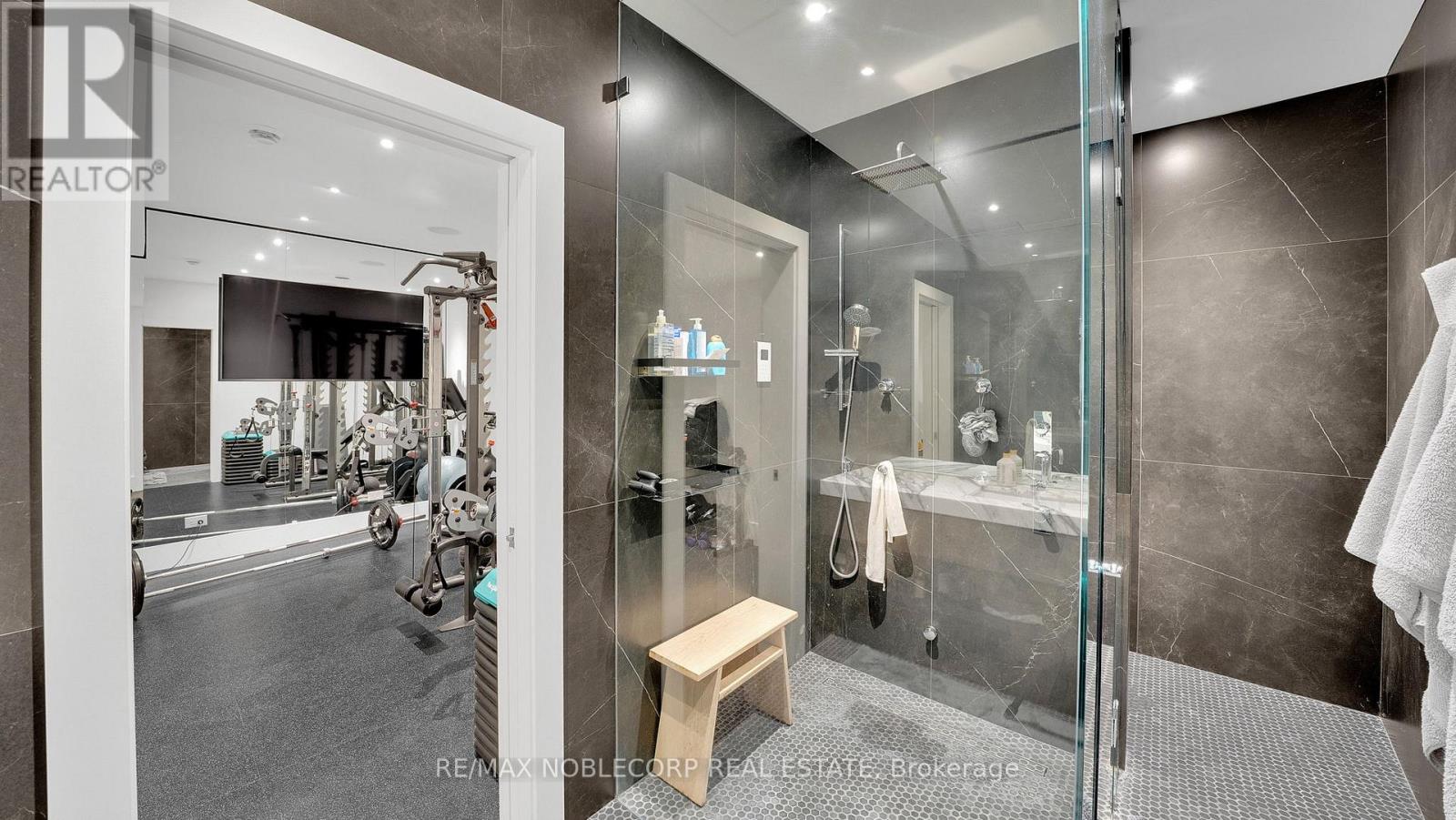 7 Waxwing Place, Toronto, Ontario  M3C 1N5 - Photo 28 - C12447062