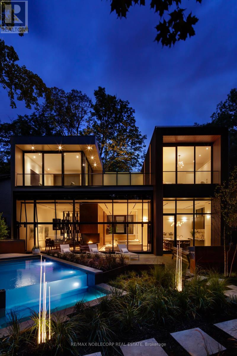 7 Waxwing Place, Toronto, Ontario  M3C 1N5 - Photo 38 - C12447062