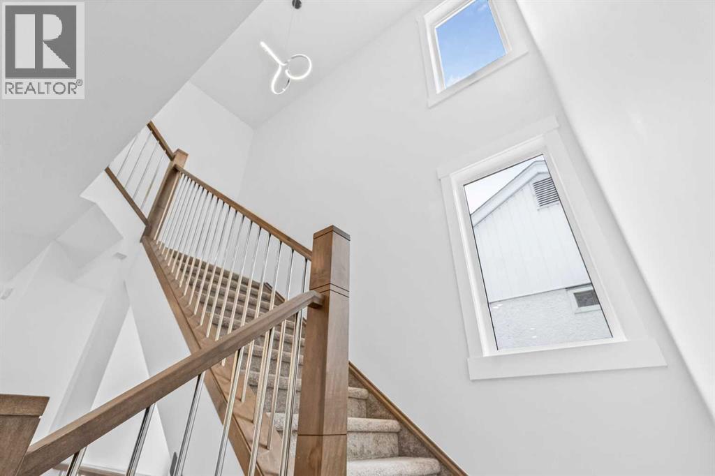 430 33 Avenue Nw, Calgary, Alberta  T2K 0B4 - Photo 24 - A2270244
