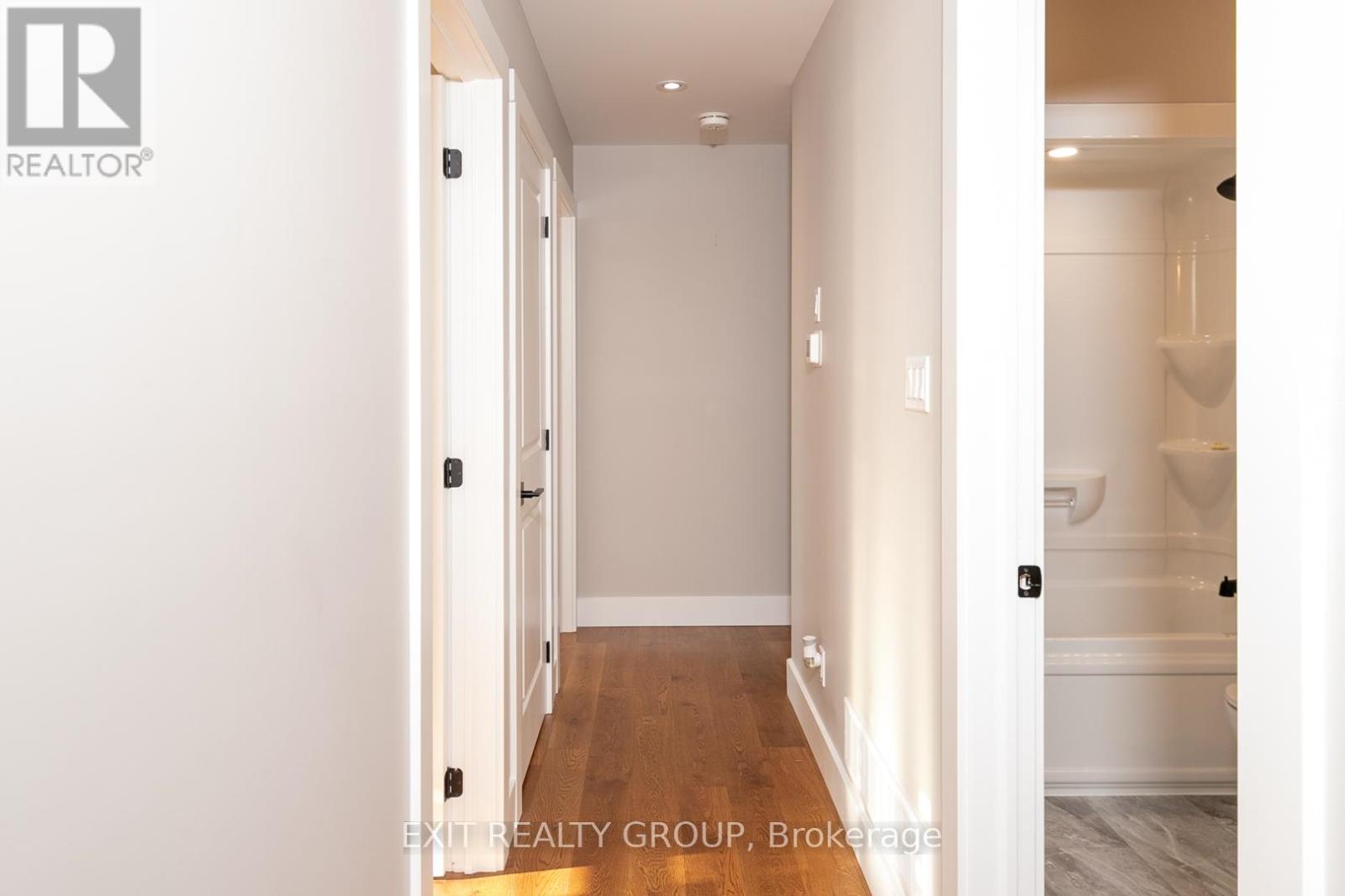 16532 Highway 2, Quinte West, Ontario  K8P 5P7 - Photo 15 - X12538646