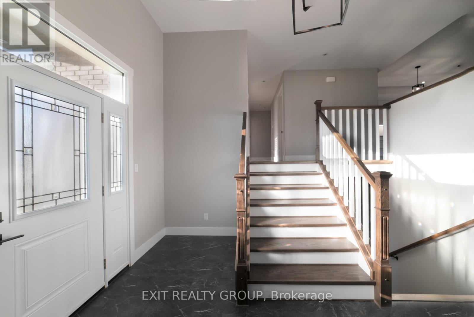 16532 Highway 2, Quinte West, Ontario  K8P 5P7 - Photo 4 - X12538646