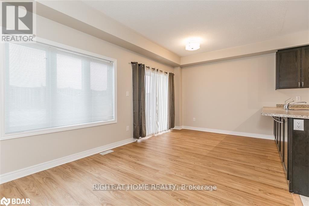 98 Pearcey Crescent, Barrie, Ontario  L4N 6R7 - Photo 9 - S12538278