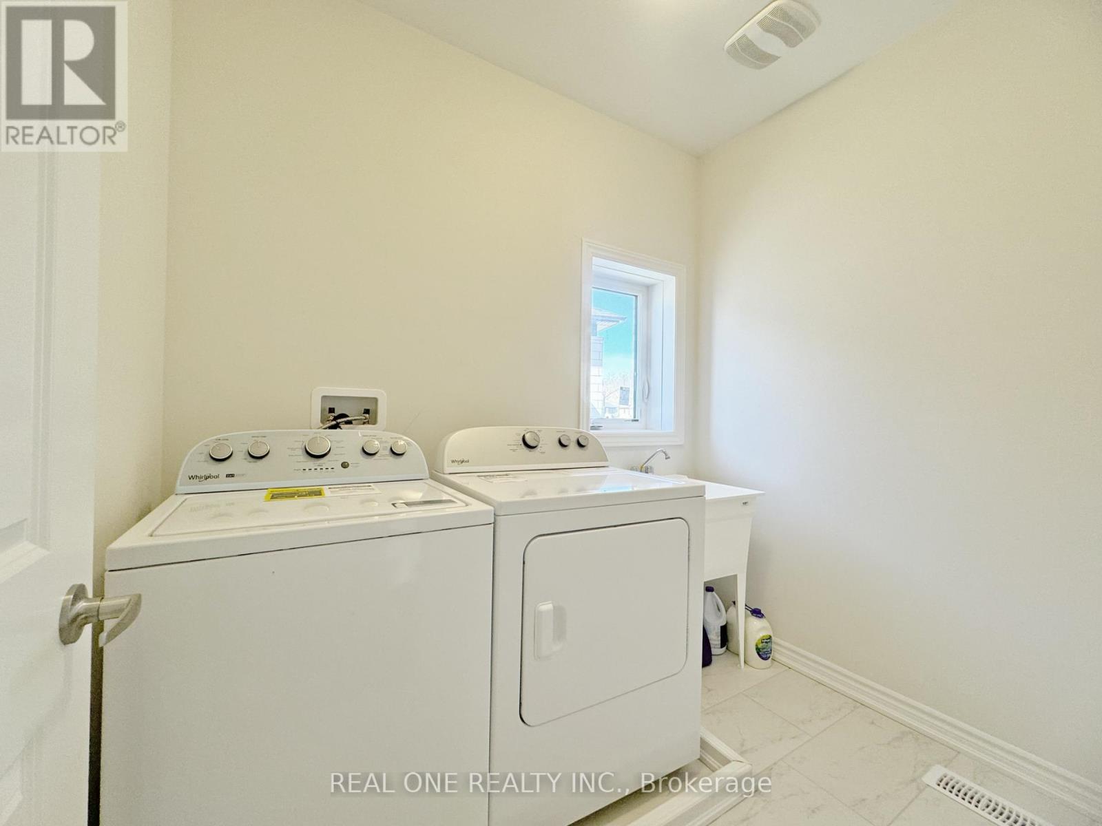 188 Rosanne Circle, Wasaga Beach, Ontario  L9Z 1J7 - Photo 10 - S12538336