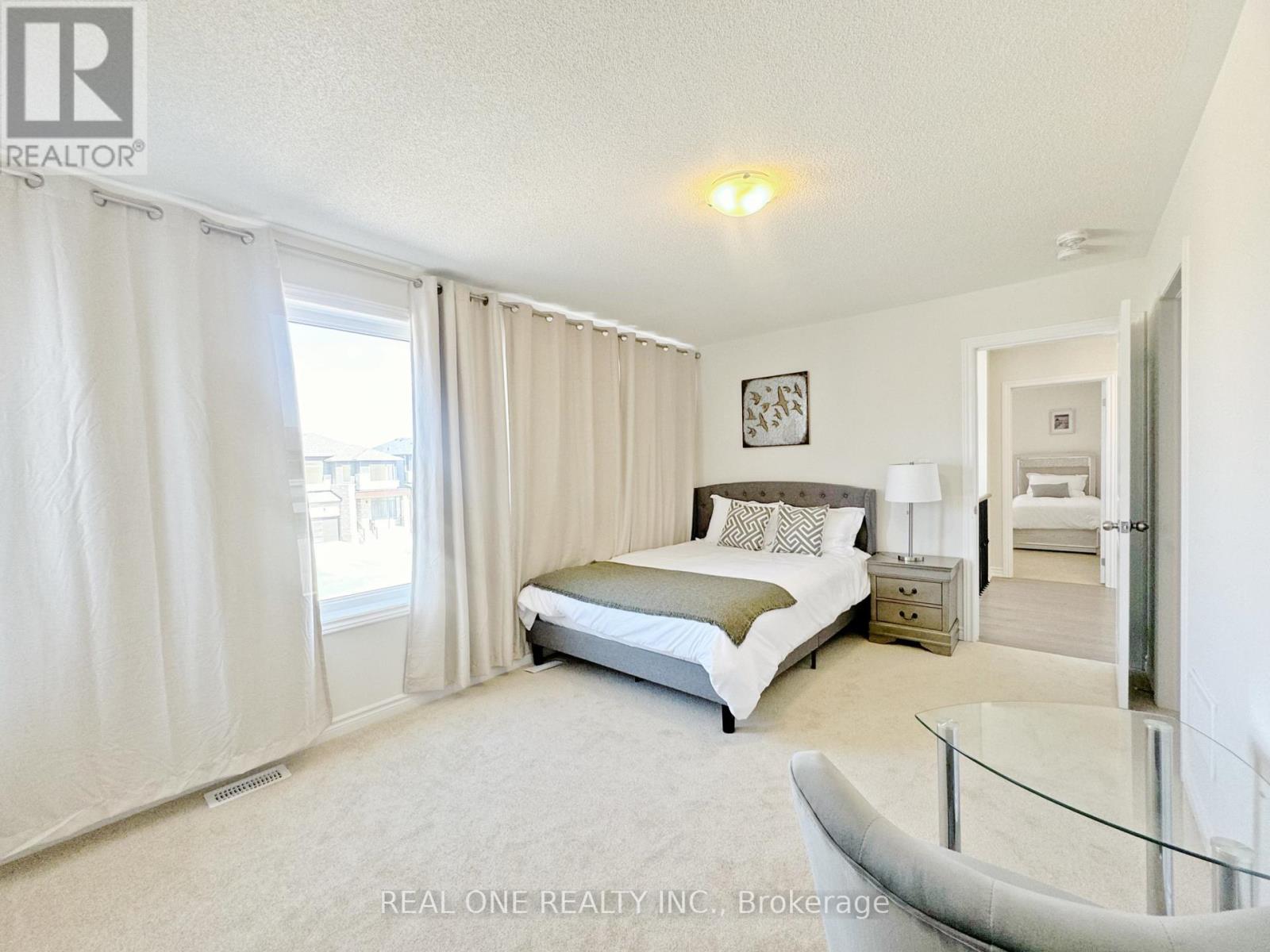 188 Rosanne Circle, Wasaga Beach, Ontario  L9Z 1J7 - Photo 15 - S12538336