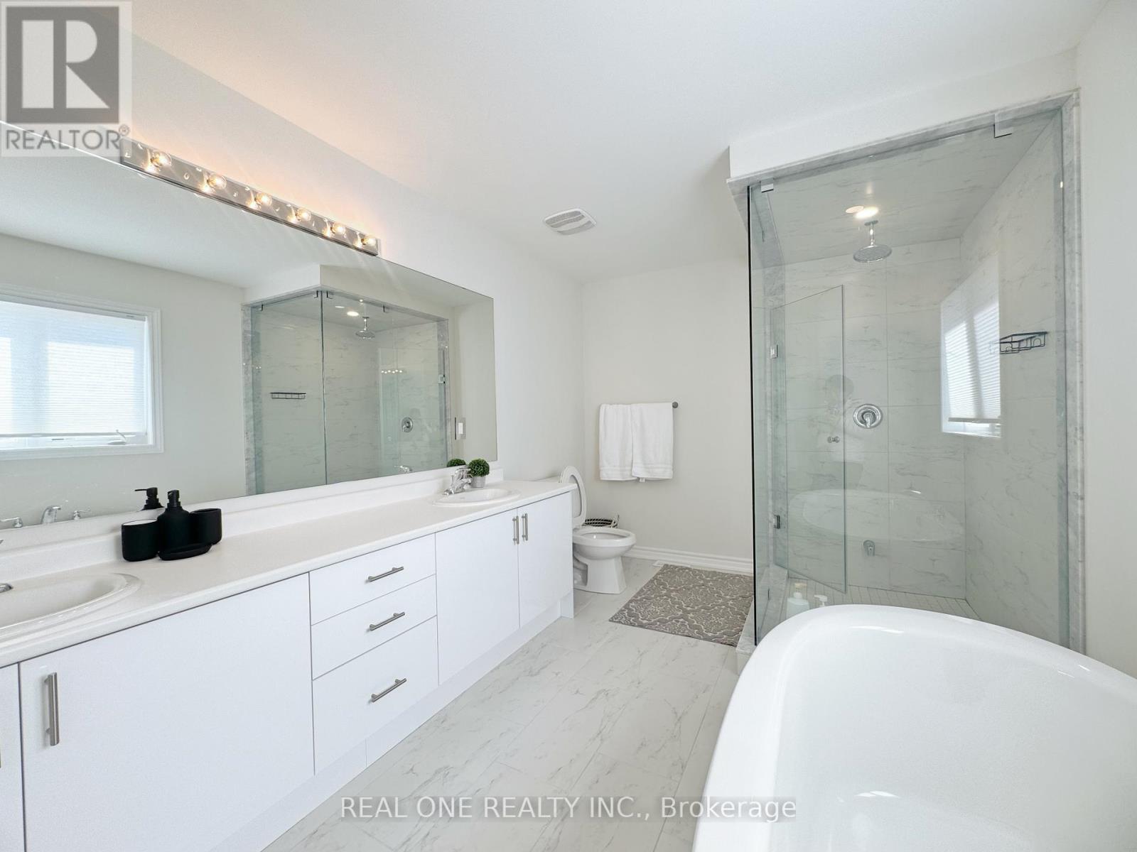 188 Rosanne Circle, Wasaga Beach, Ontario  L9Z 1J7 - Photo 20 - S12538336