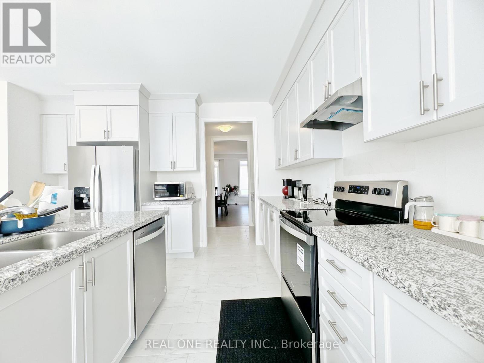 188 Rosanne Circle, Wasaga Beach, Ontario  L9Z 1J7 - Photo 8 - S12538336