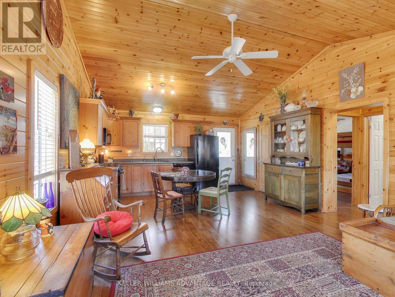 48 Madawaska Trail, Wasaga Beach, Ontario  L9Z 1X7 - Photo 17 - S12538492