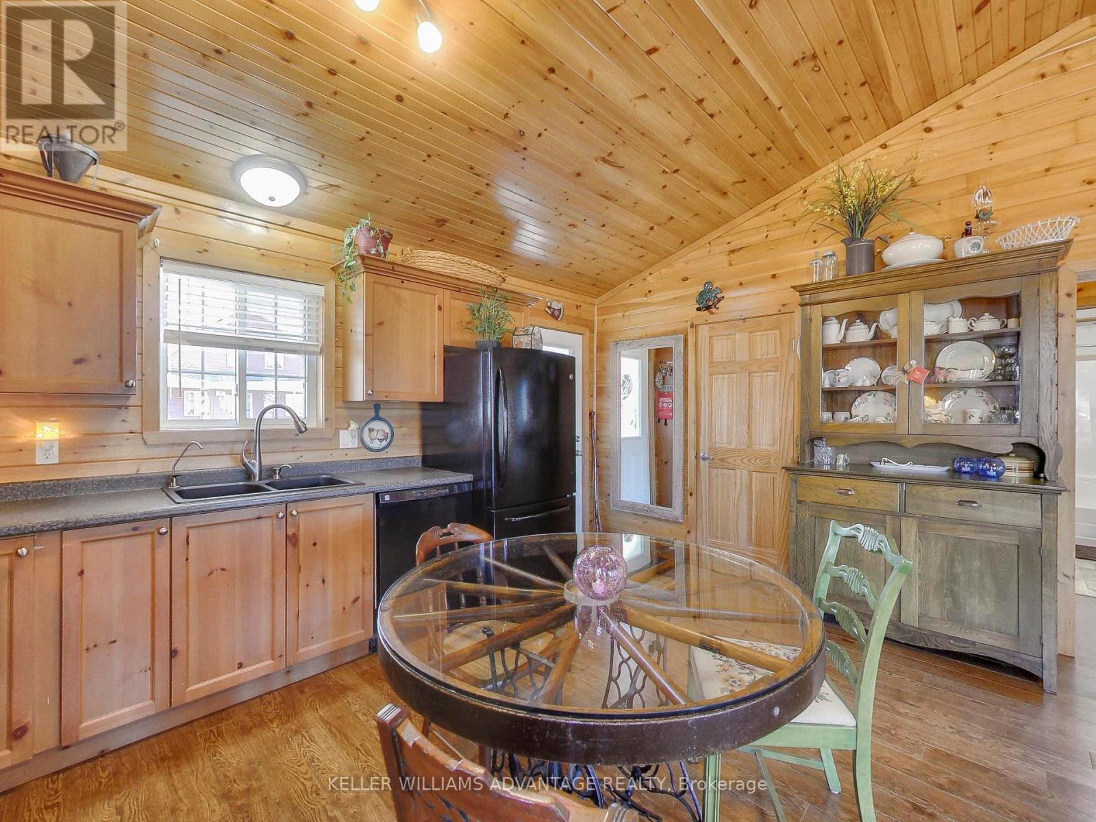 48 Madawaska Trail, Wasaga Beach, Ontario  L9Z 1X7 - Photo 20 - S12538492