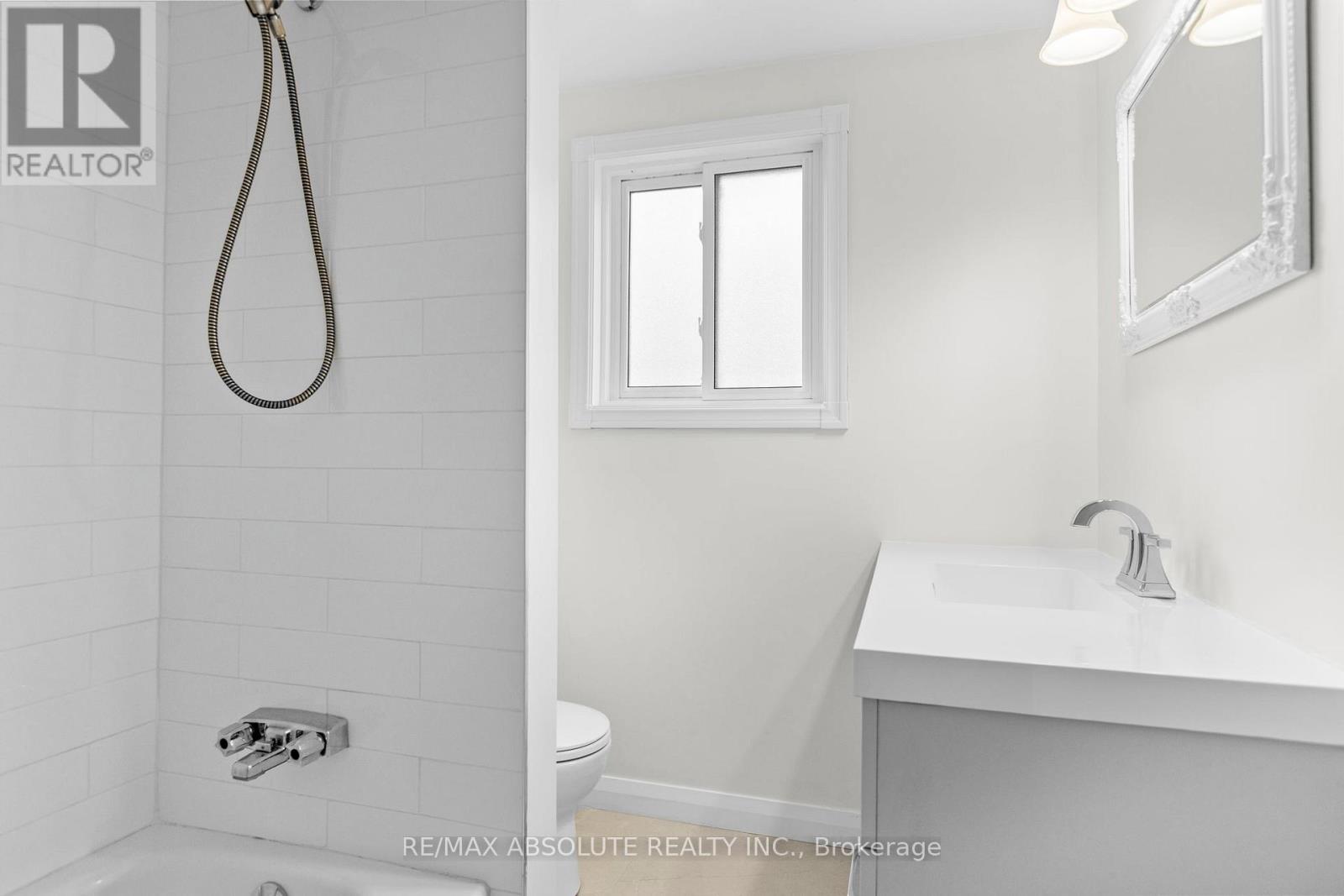 16 Melanie Crescent, Ottawa, Ontario  K2L 2E5 - Photo 16 - X12538624