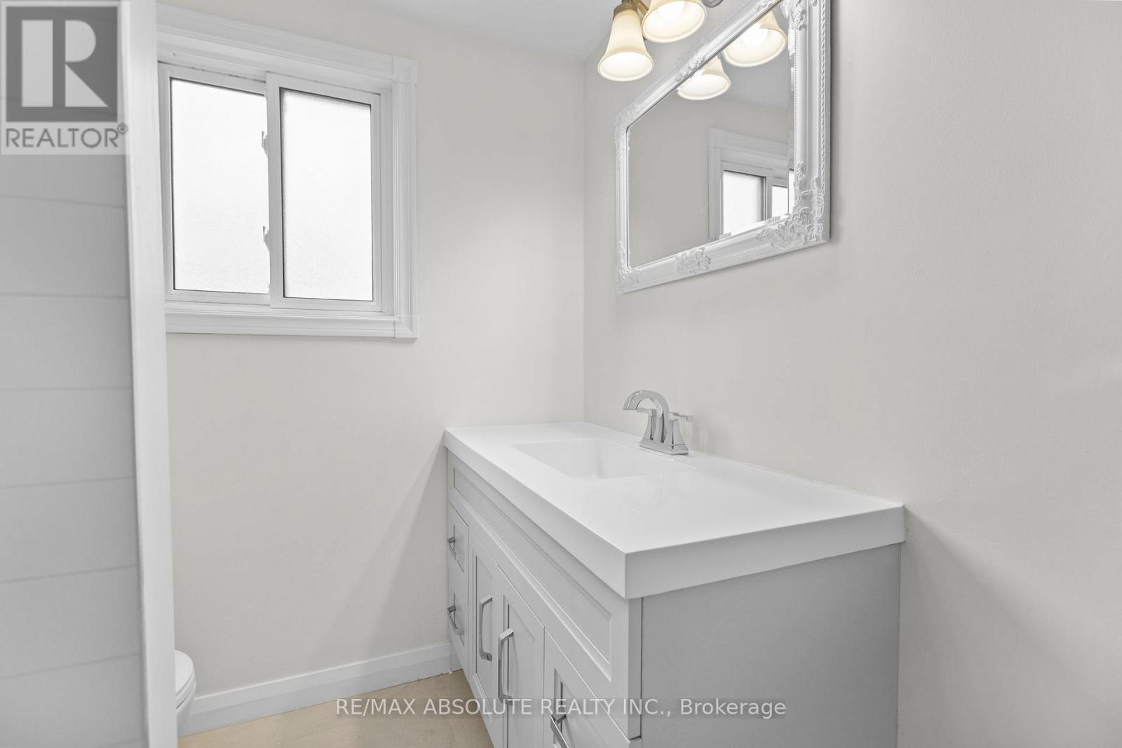 16 Melanie Crescent, Ottawa, Ontario  K2L 2E5 - Photo 17 - X12538624