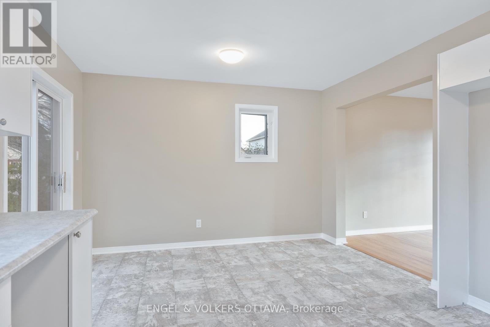 26 Carleton Cathcart Street, Ottawa, Ontario K2S 1M7 - Photo 14 - X12538638