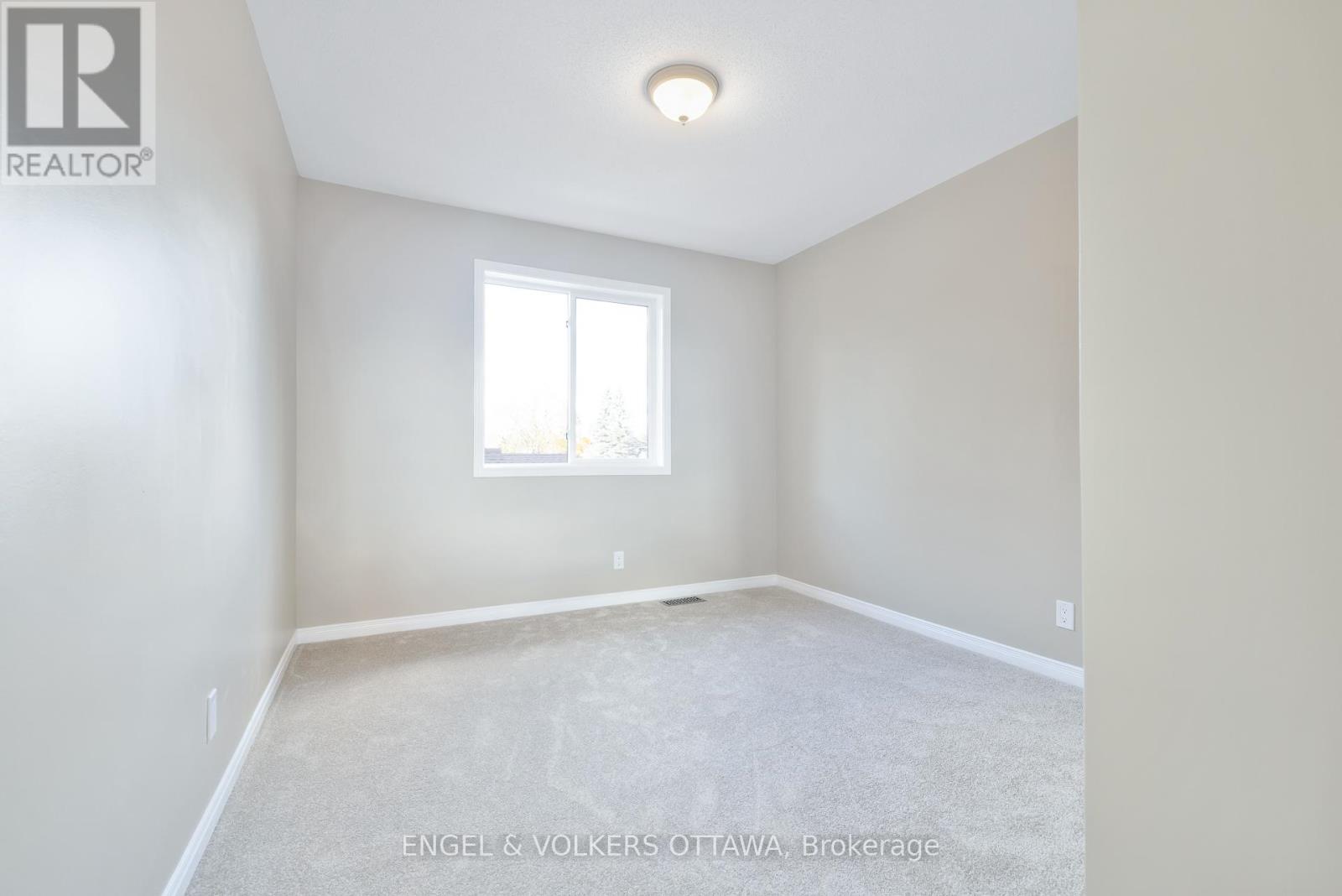 26 Carleton Cathcart Street, Ottawa, Ontario K2S 1M7 - Photo 27 - X12538638