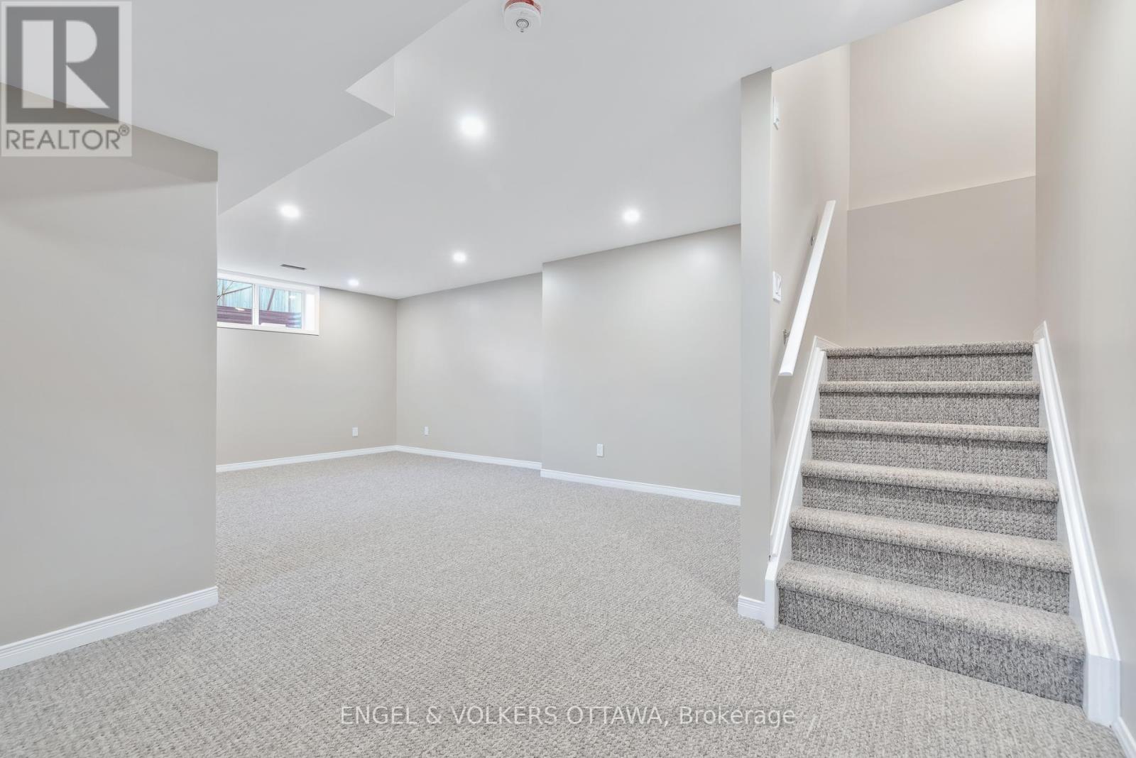 26 Carleton Cathcart Street, Ottawa, Ontario K2S 1M7 - Photo 32 - X12538638