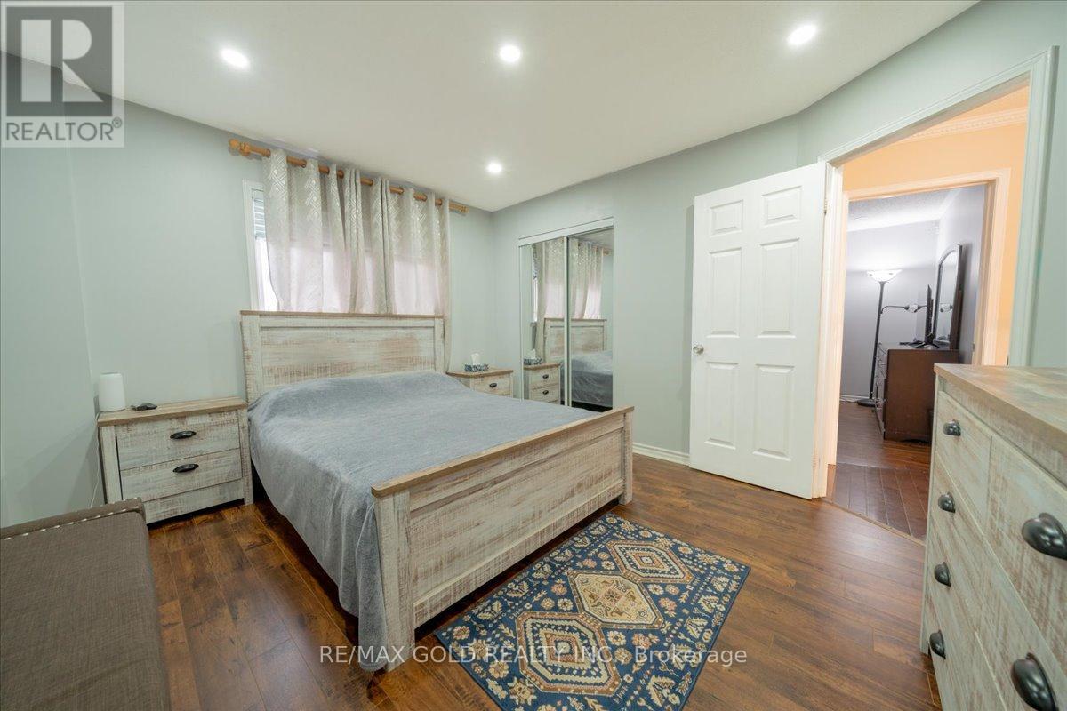 92 Jaffa Drive, Brampton, Ontario  L6S 4C6 - Photo 33 - W12538290