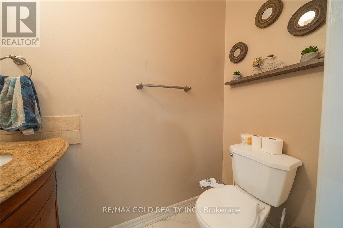 92 Jaffa Drive, Brampton, Ontario  L6S 4C6 - Photo 40 - W12538290