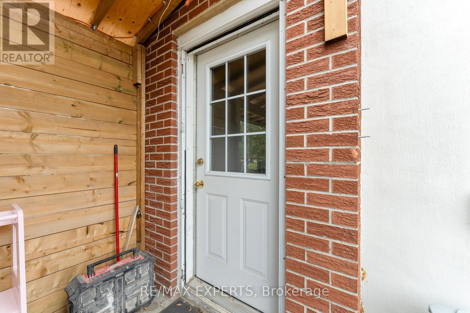 142 King Street E, Caledon, Ontario  L7E 3G2 - Photo 29 - W12538318