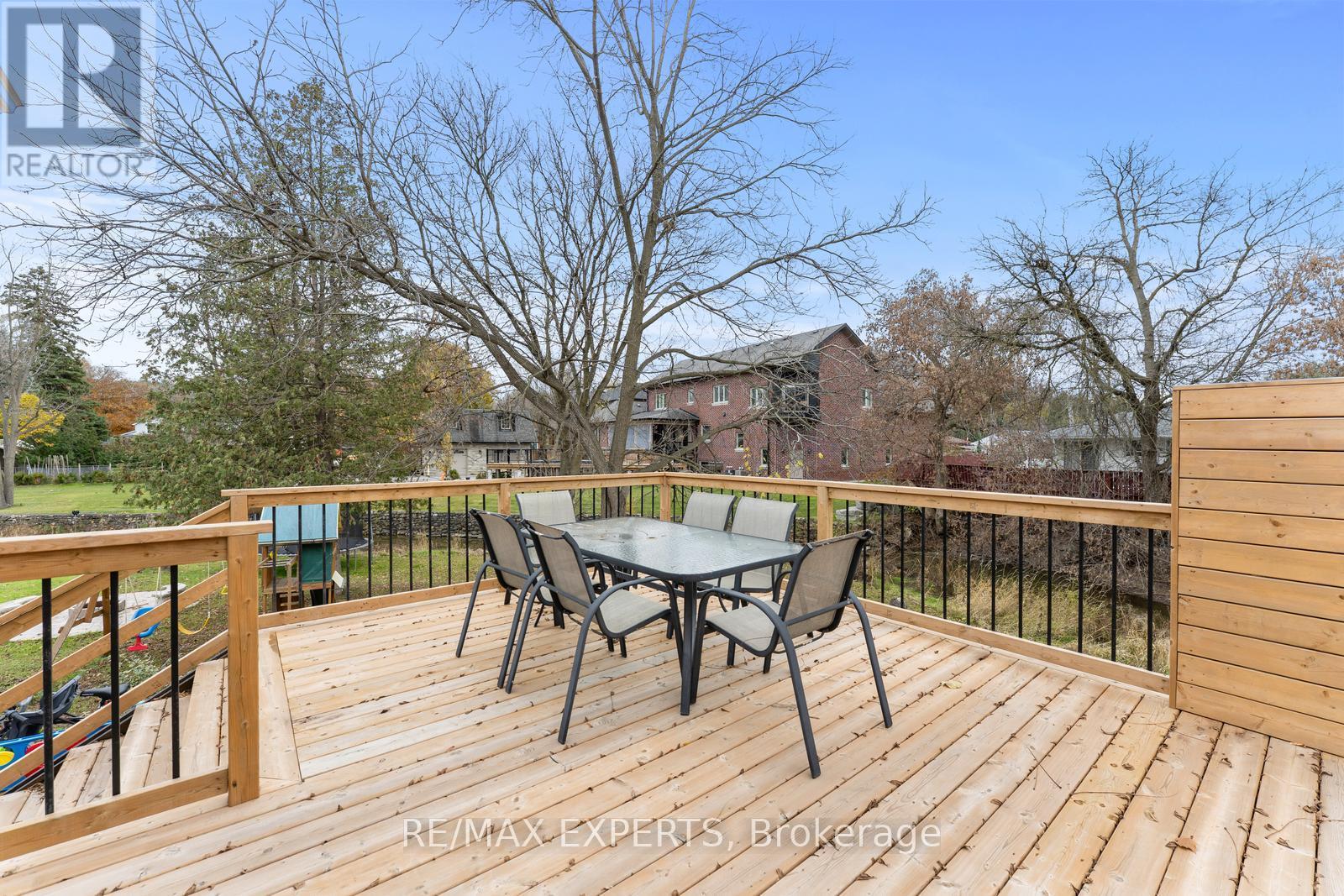 142 King Street E, Caledon, Ontario  L7E 3G2 - Photo 30 - W12538318