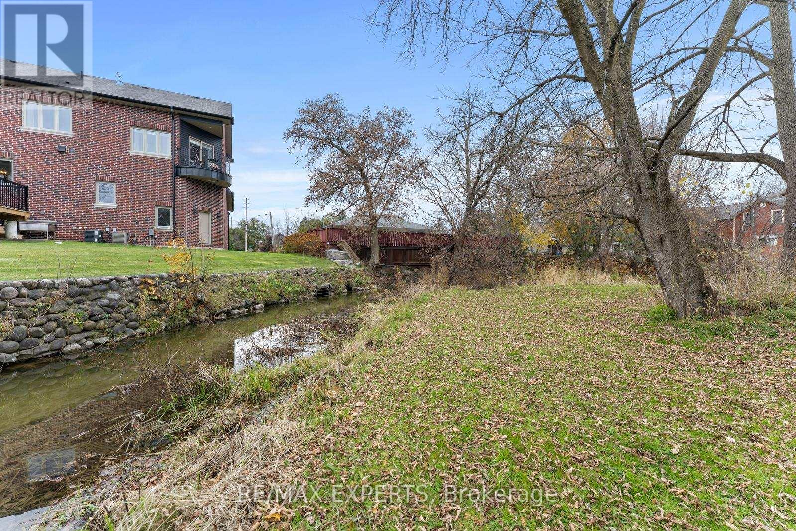 142 King Street E, Caledon, Ontario  L7E 3G2 - Photo 34 - W12538318