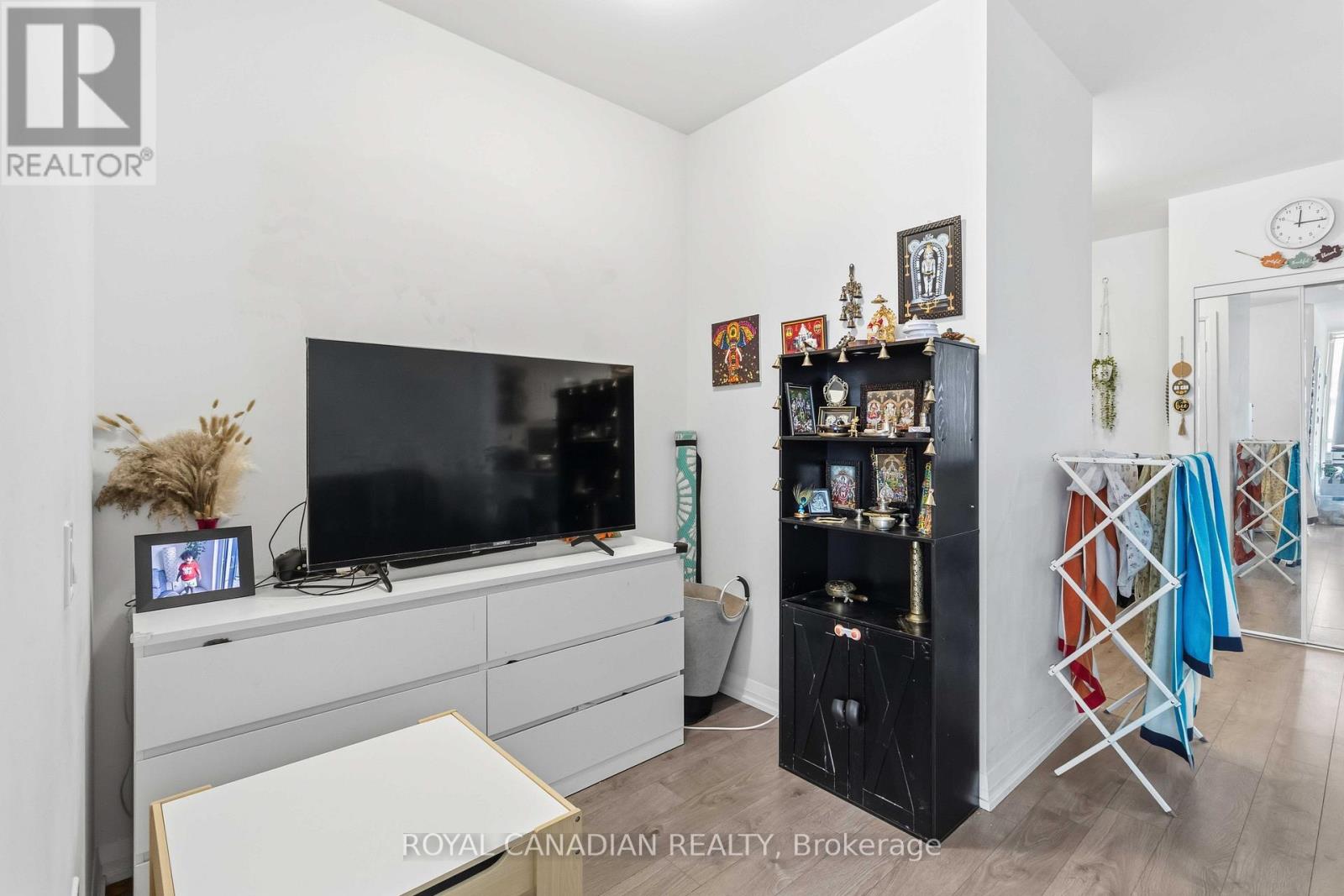 1501 - 65 Watergarden Drive, Mississauga, Ontario  L5R 0G9 - Photo 21 - W12538330