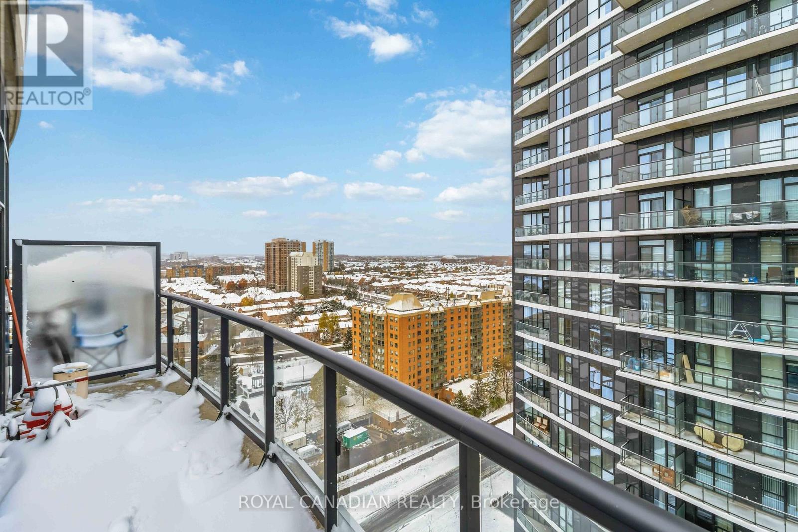 1501 - 65 Watergarden Drive, Mississauga, Ontario  L5R 0G9 - Photo 25 - W12538330