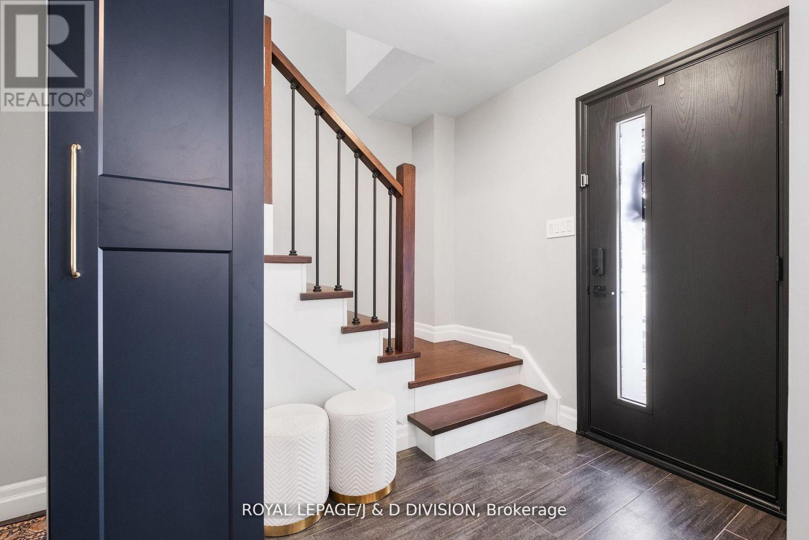 4226 Longmoor Drive, Burlington, Ontario  L7L 4Z9 - Photo 12 - W12538378