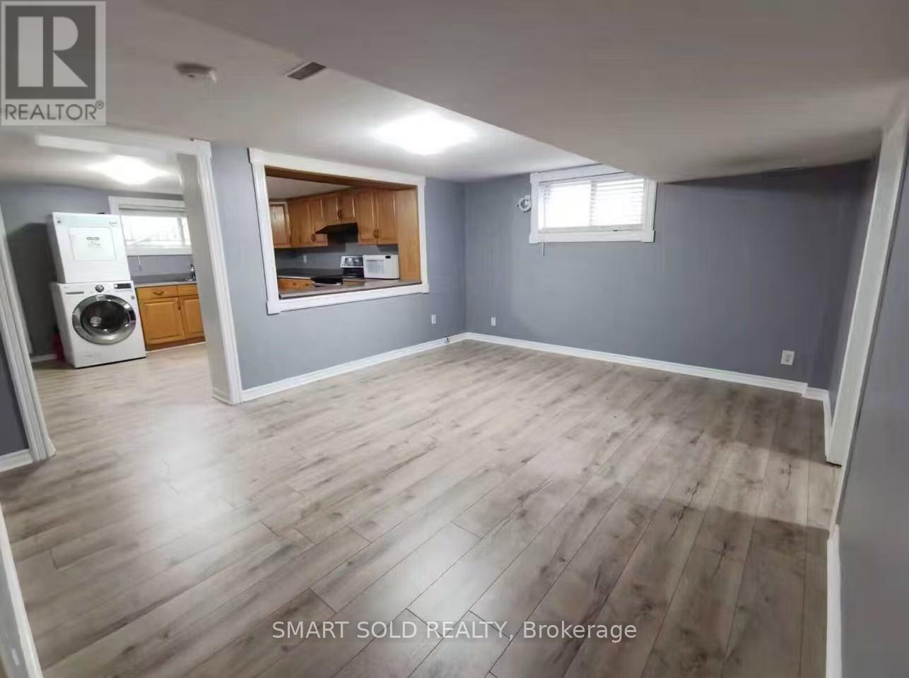5375 Turney Drive, Mississauga, Ontario  L5M 1Z4 - Photo 5 - W12538394